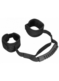 Черные наручники V V Adjustable Handcuffs with Handle - Shots Media BV - купить с доставкой в Нижнем Новгороде