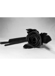 Черная кожаная плеть с лаковой розой в рукояти - 40 см. - БДСМ Арсенал - купить с доставкой в Нижнем Новгороде