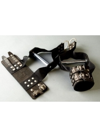 Чёрные наручники с хромированной трубкой для подвешивания - Подиум - купить с доставкой в Нижнем Новгороде