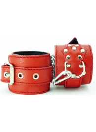 Красные кожаные наручники с клепками - БДСМ Арсенал - купить с доставкой в Нижнем Новгороде