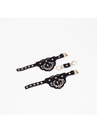 Черные кожаные наручники с клепками, кольцами и золотистой фурнитурой - Crazy Handmade - купить с доставкой в Нижнем Новгороде