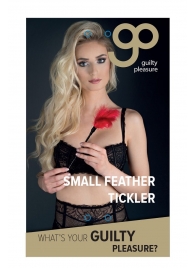 Пластиковая метелочка с красными пёрышками Small Feather Tickler - 32 см. - Blush Novelties - купить с доставкой в Нижнем Новгороде