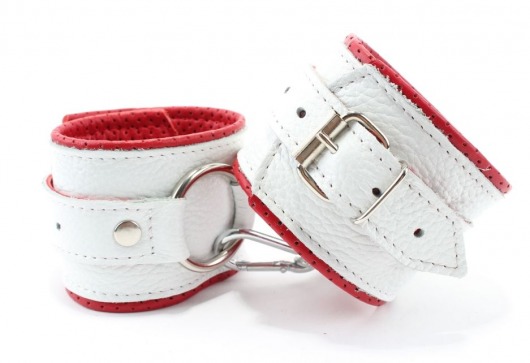 Бело-красные кожаные наручники с кольцом - БДСМ Арсенал - купить с доставкой в Нижнем Новгороде