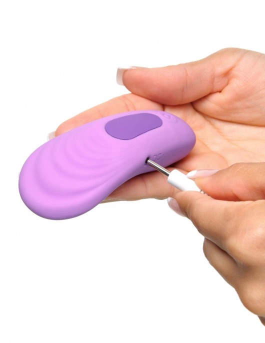 Фиолетовый компактный вибростимулятор Remote Silicone Please-Her - Pipedream