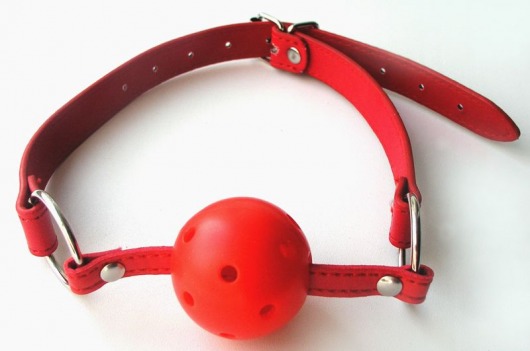 Красный пластиковый кляп-шарик Ball Gag - Bior toys - купить с доставкой в Нижнем Новгороде