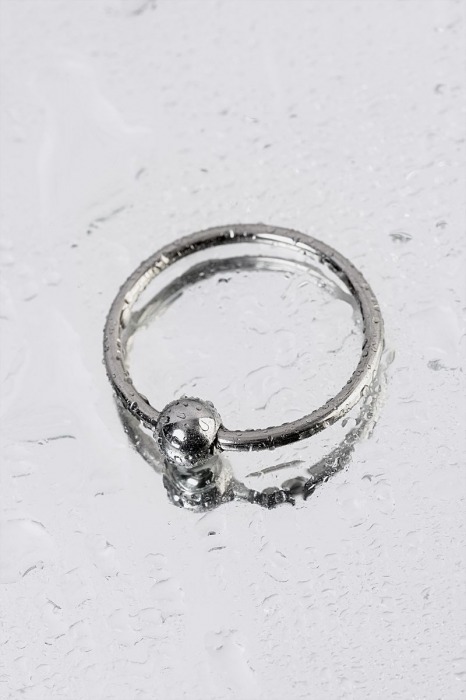 Серебристое кольцо на пенис с шариком - ToyFa - в Нижнем Новгороде купить с доставкой