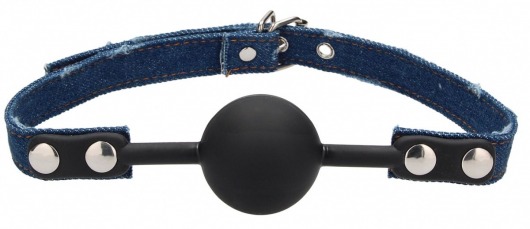 Черный кляп-шарик With Roughend Denim Straps с синими джинсовыми ремешками - Shots Media BV - купить с доставкой в Нижнем Новгороде
