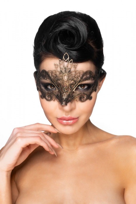 Золотистая карнавальная маска  Бекрус - Джага-Джага купить с доставкой