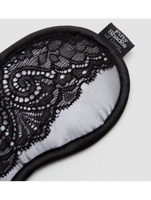 Атласная маска с кружевом Play Nice - Fifty Shades of Grey - купить с доставкой в Нижнем Новгороде