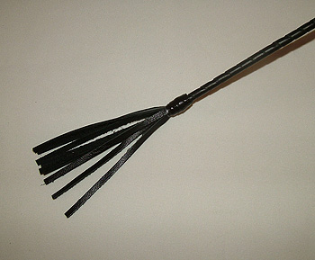 Длинный витой стек с наконечником в форме кисточки - 85 см. - Подиум - купить с доставкой в Нижнем Новгороде