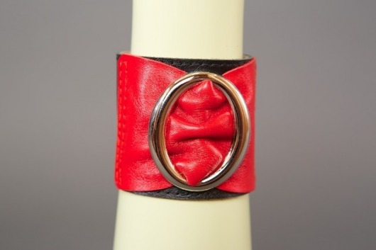 Красно-чёрный кожаный браслет с овальной пряжкой - Подиум - купить с доставкой в Нижнем Новгороде