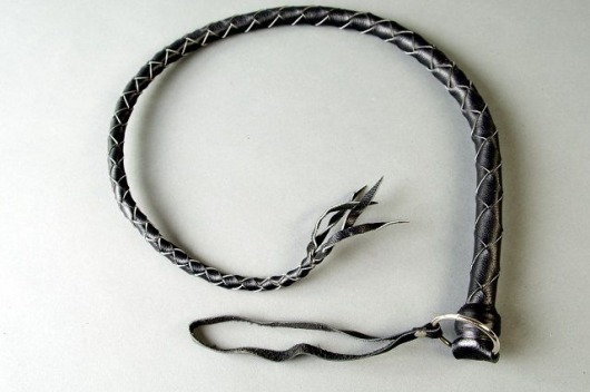 Черная кожаная однохвостая плеть - 60 см. - Подиум - купить с доставкой в Нижнем Новгороде