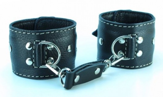 Чёрные кожаные наручники с крупной строчкой - БДСМ Арсенал - купить с доставкой в Нижнем Новгороде