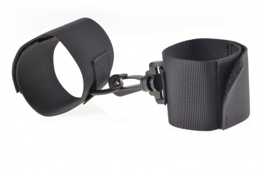 Мягкие нейлоновые наручники с карабином Beginner s Nylon Cuffs - Pipedream - купить с доставкой в Нижнем Новгороде