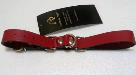 Красные ременные наручники с полукольцом - Подиум - купить с доставкой в Нижнем Новгороде